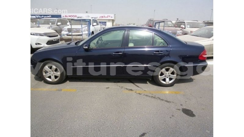 Big with watermark mercedes benz 200 estuary import dubai 5524