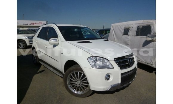 Sayi Imported Mercedes-Benz 190 White Mota in Import - Dubai a estuary Sayi Imported Mercedes-Benz 190 White Mota in Import - Dubai a estuary