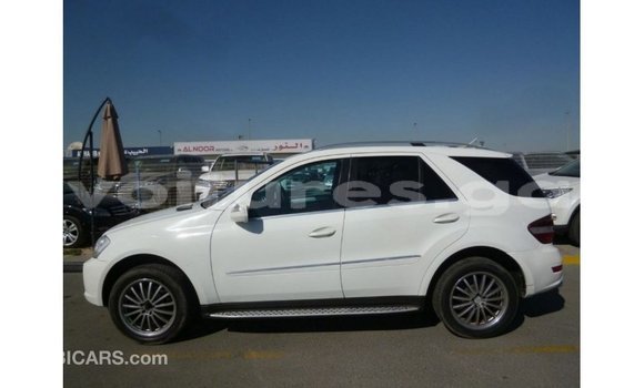 Sayi Imported Mercedes-Benz 190 White Mota in Import - Dubai a estuary Sayi Imported Mercedes-Benz 190 White Mota in Import - Dubai a estuary