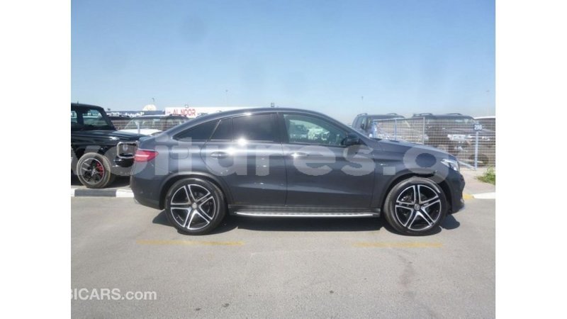 Big with watermark mercedes benz gle estuary import dubai 5526