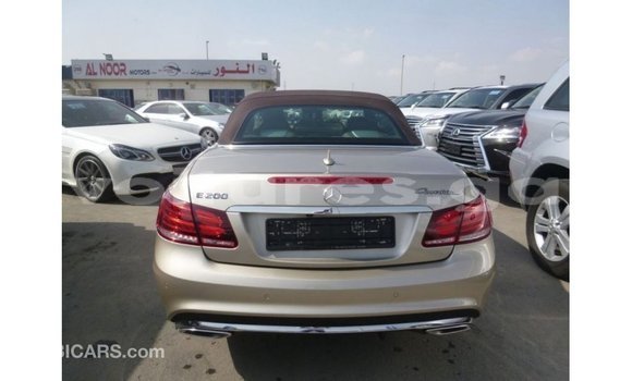 Buy Import Mercedes-Benz 200 Other Car in Import - Dubai in Estuary Buy Import Mercedes-Benz 200 Other Car in Import - Dubai in Estuary