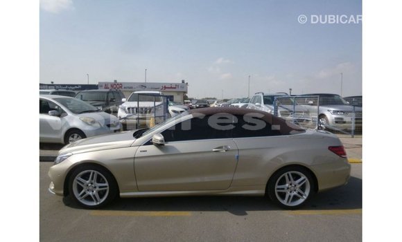 Buy Import Mercedes-Benz 200 Other Car in Import - Dubai in Estuary Buy Import Mercedes-Benz 200 Other Car in Import - Dubai in Estuary