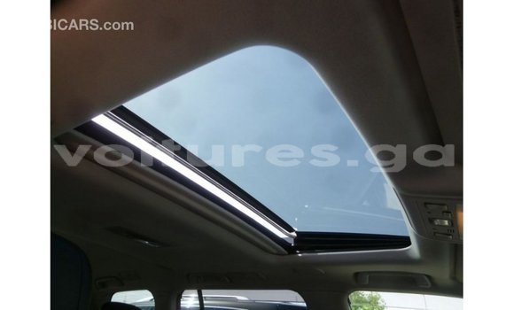 Buy Import Toyota Land Cruiser White Car in Import - Dubai in Estuary Buy Import Toyota Land Cruiser White Car in Import - Dubai in Estuary