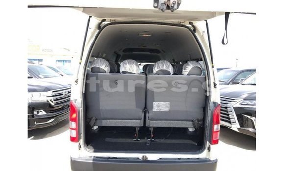 Buy Import Toyota Hiace White Car in Import - Dubai in Estuary Buy Import Toyota Hiace White Car in Import - Dubai in Estuary