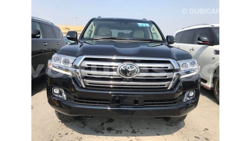 Big with watermark toyota land cruiser estuary import dubai 5536