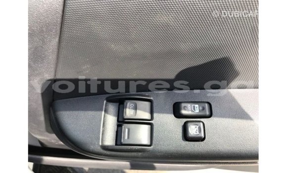 Acheter Import Voiture Toyota Hiace Blanc à Import - Dubai, Estuaire Acheter Import Voiture Toyota Hiace Blanc à Import - Dubai, Estuaire