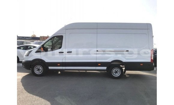 Acheter Import Voiture Ford Club Wagon Blanc à Import - Dubai, Estuaire Acheter Import Voiture Ford Club Wagon Blanc à Import - Dubai, Estuaire