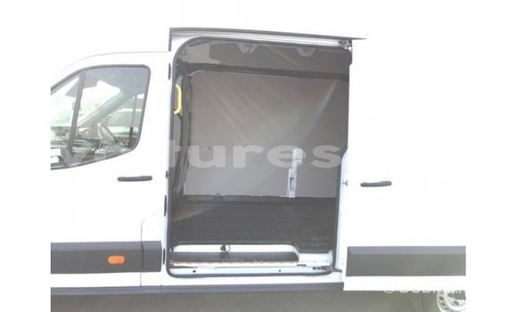 Acheter Import Voiture Ford Club Wagon Blanc à Import - Dubai, Estuaire Acheter Import Voiture Ford Club Wagon Blanc à Import - Dubai, Estuaire