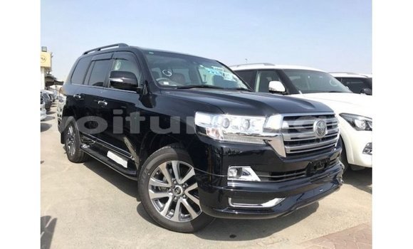 Acheter Import Voiture Toyota Land Cruiser Noir à Import - Dubai, Estuaire Acheter Import Voiture Toyota Land Cruiser Noir à Import - Dubai, Estuaire