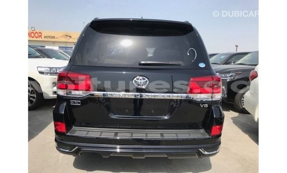 Acheter Import Voiture Toyota Land Cruiser Noir à Import - Dubai, Estuaire Acheter Import Voiture Toyota Land Cruiser Noir à Import - Dubai, Estuaire