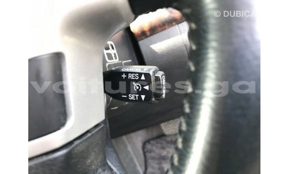 Acheter Import Voiture Toyota Land Cruiser Blanc à Import - Dubai, Estuaire Acheter Import Voiture Toyota Land Cruiser Blanc à Import - Dubai, Estuaire