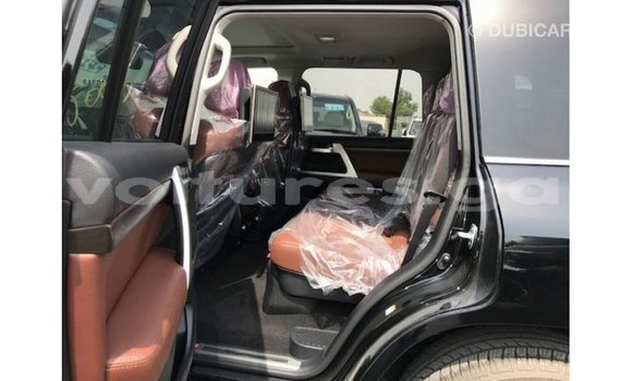 Buy Import Toyota Land Cruiser Black Car in Import - Dubai in Estuary Buy Import Toyota Land Cruiser Black Car in Import - Dubai in Estuary