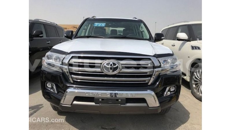 Big with watermark toyota land cruiser estuary import dubai 5546