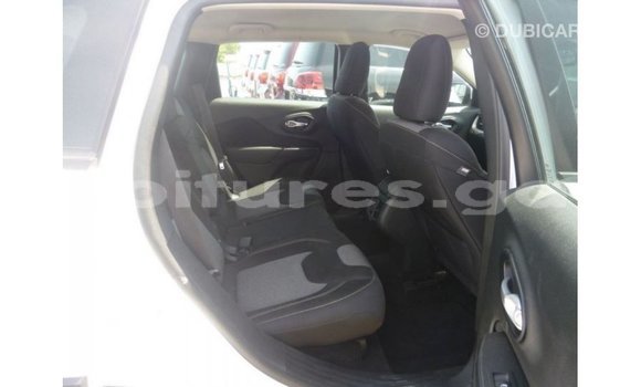 Buy Import Jeep Cherokee White Car in Import - Dubai in Estuary Buy Import Jeep Cherokee White Car in Import - Dubai in Estuary