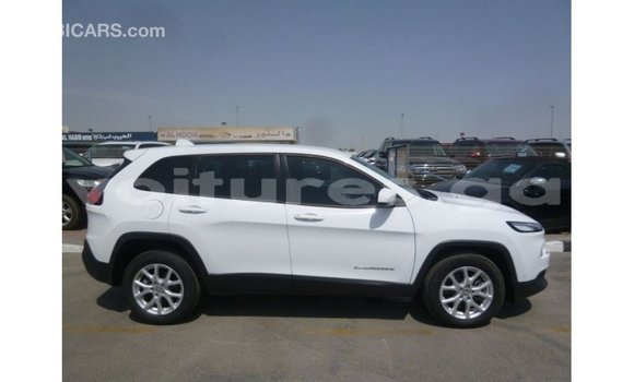 Buy Import Jeep Cherokee White Car in Import - Dubai in Estuary Buy Import Jeep Cherokee White Car in Import - Dubai in Estuary