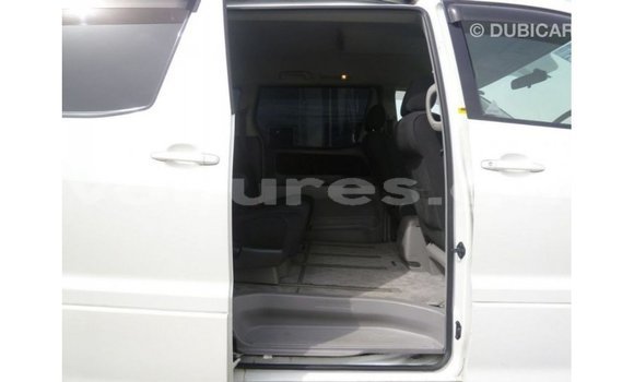Sayi Imported Toyota Alphard White Mota in Import - Dubai a estuary Sayi Imported Toyota Alphard White Mota in Import - Dubai a estuary