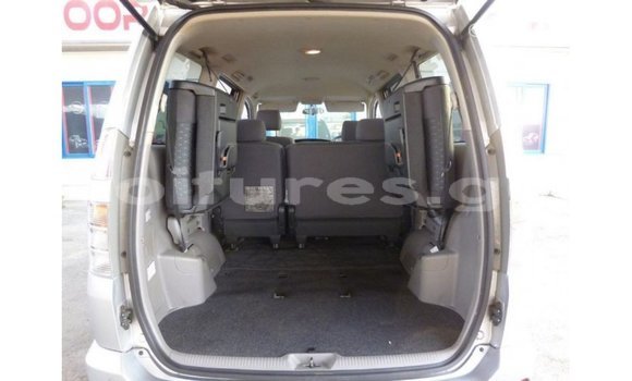 Buy Import Toyota Voxy Other Car in Import - Dubai in Estuary Buy Import Toyota Voxy Other Car in Import - Dubai in Estuary