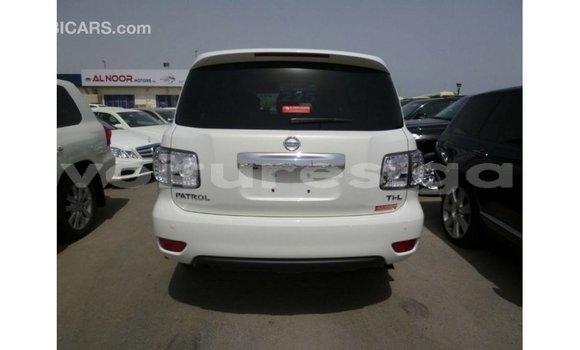 Buy Import Nissan Patrol White Car in Import - Dubai in Estuary Buy Import Nissan Patrol White Car in Import - Dubai in Estuary