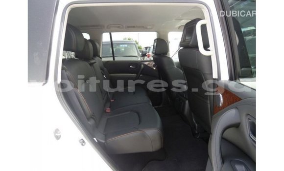 Buy Import Nissan Patrol White Car in Import - Dubai in Estuary Buy Import Nissan Patrol White Car in Import - Dubai in Estuary