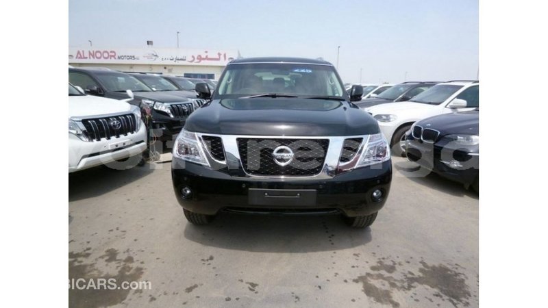 Big with watermark nissan patrol estuary import dubai 5563