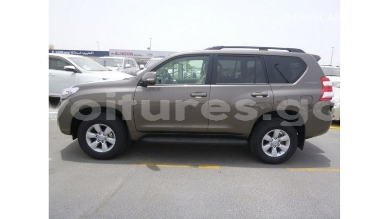 Big with watermark toyota prado estuary import dubai 5566