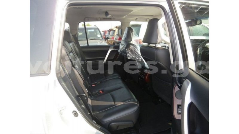 Big with watermark toyota prado estuary import dubai 5568