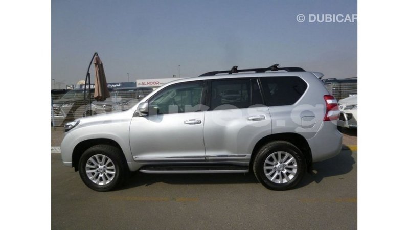 Big with watermark toyota prado estuary import dubai 5568