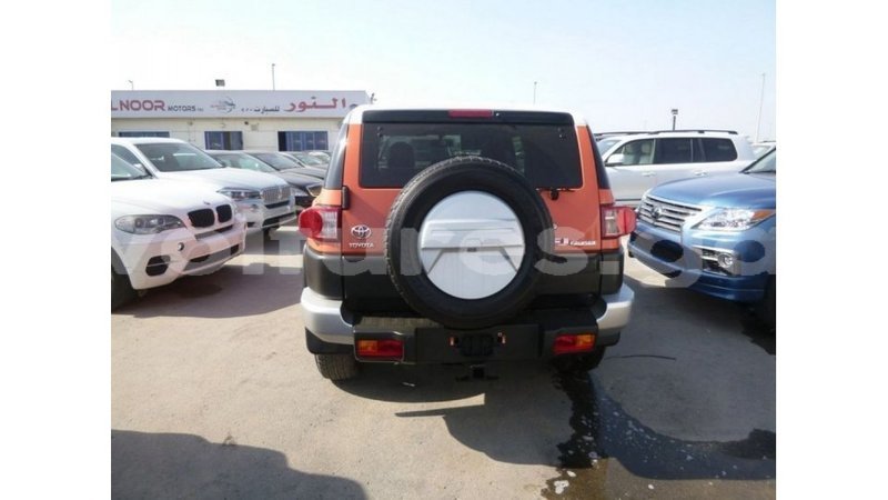 Big with watermark toyota fj cruiser estuary import dubai 5570