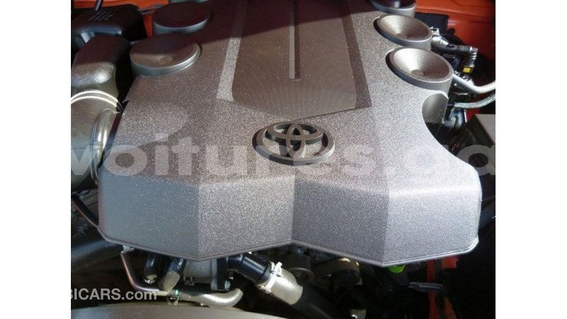 Big with watermark toyota fj cruiser estuary import dubai 5570