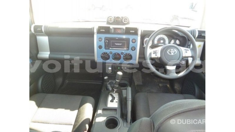 Big with watermark toyota fj cruiser estuary import dubai 5571