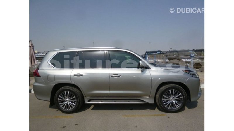 Big with watermark lexus lx estuary import dubai 5578