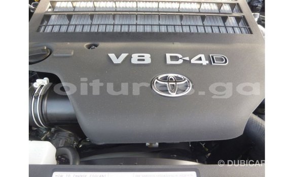 Sayi Imported Toyota Land Cruiser Sauran Mota in Import - Dubai a estuary Sayi Imported Toyota Land Cruiser Sauran Mota in Import - Dubai a estuary