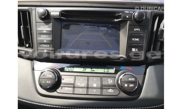 Acheter Import Utilitaire Toyota HiAce Blanc à Import - Dubai, Estuaire Acheter Import Utilitaire Toyota HiAce Blanc à Import - Dubai, Estuaire