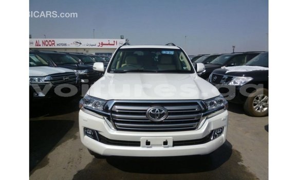 Buy Import Toyota Land Cruiser White Car in Import - Dubai in Estuary Buy Import Toyota Land Cruiser White Car in Import - Dubai in Estuary