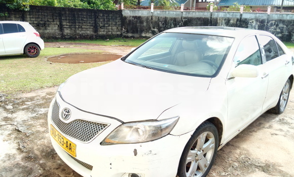 Acheter Occasion Voiture Toyota Camry Blanc à Libreville au Estuaire Acheter Occasion Voiture Toyota Camry Blanc à Libreville au Estuaire