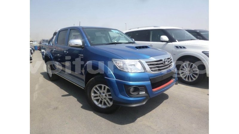 Big with watermark toyota hilux estuary import dubai 5600