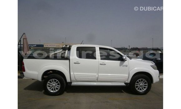 Buy Import Toyota Hilux White Car in Import - Dubai in Estuary Buy Import Toyota Hilux White Car in Import - Dubai in Estuary