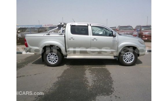Sayi Imported Toyota Hilux Sauran Mota in Import - Dubai a estuary Sayi Imported Toyota Hilux Sauran Mota in Import - Dubai a estuary