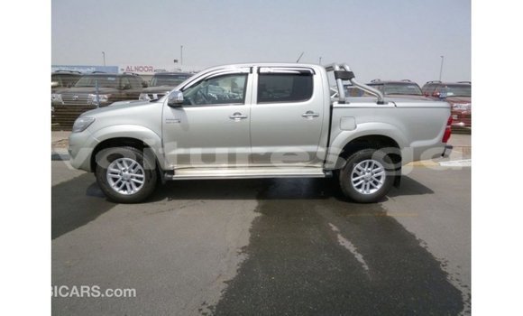 Sayi Imported Toyota Hilux Sauran Mota in Import - Dubai a estuary Sayi Imported Toyota Hilux Sauran Mota in Import - Dubai a estuary
