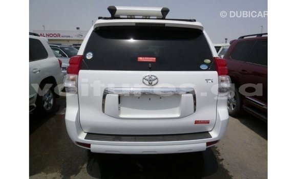 Sayi Imported Toyota Prado White Mota in Import - Dubai a estuary Sayi Imported Toyota Prado White Mota in Import - Dubai a estuary
