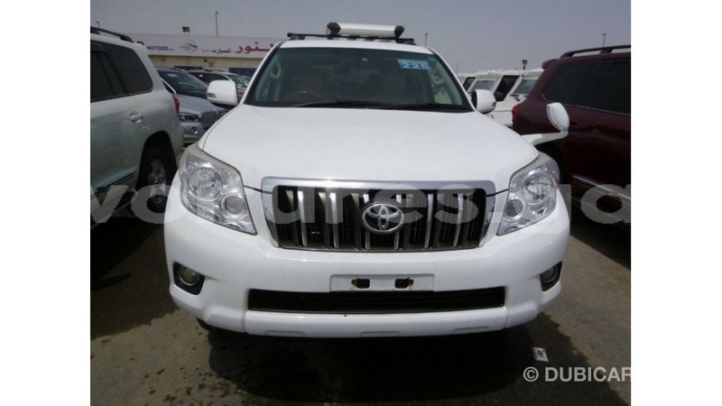 Big with watermark toyota prado estuaire import dubai 5605