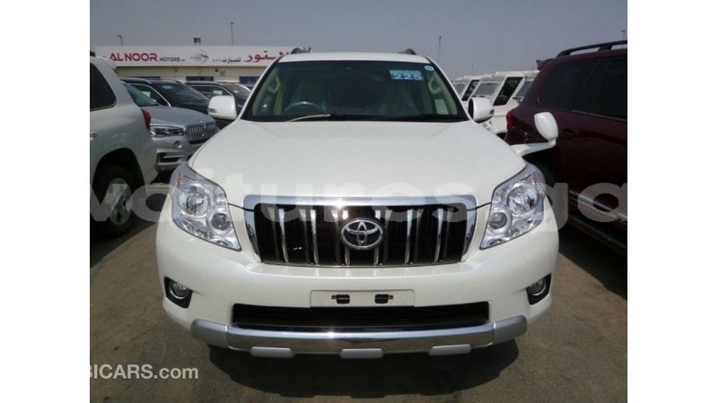 Big with watermark toyota prado estuary import dubai 5607