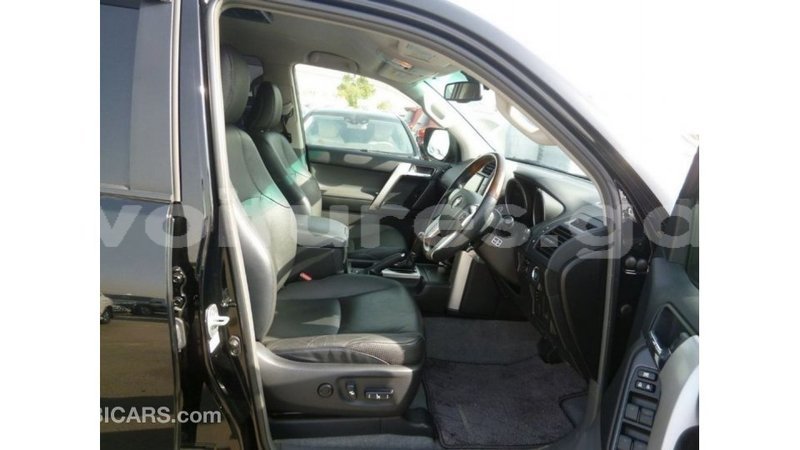 Big with watermark toyota prado estuary import dubai 5608