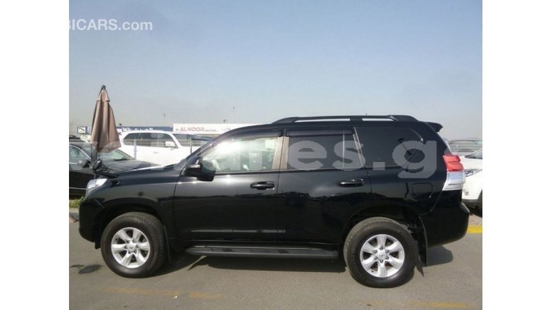 Big with watermark toyota prado estuary import dubai 5608