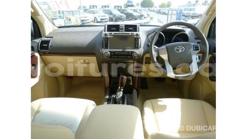 Big with watermark toyota prado estuaire import dubai 5611
