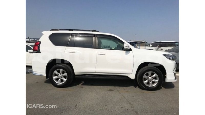 Big with watermark toyota prado estuary import dubai 5615