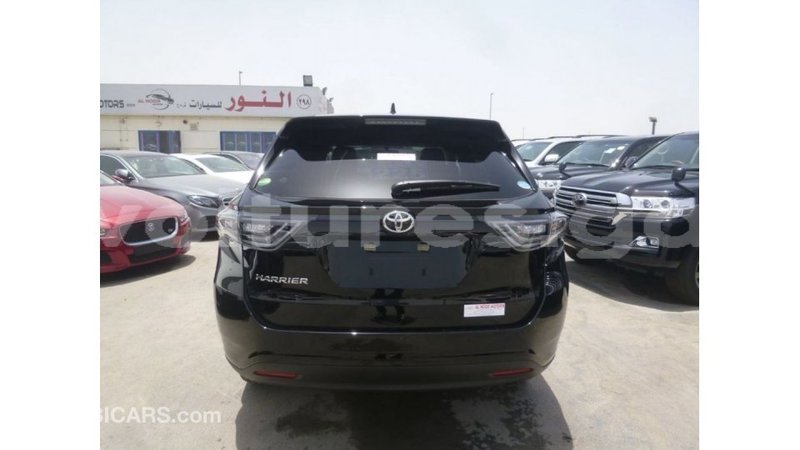 Big with watermark toyota harrier estuary import dubai 5622