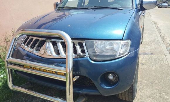 Acheter Occasion Voiture Mitsubishi L200 Bleu à Libreville au Estuaire Acheter Occasion Voiture Mitsubishi L200 Bleu à Libreville au Estuaire