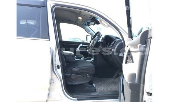 Buy Import Toyota Land Cruiser Other Car in Import - Dubai in Estuary Buy Import Toyota Land Cruiser Other Car in Import - Dubai in Estuary