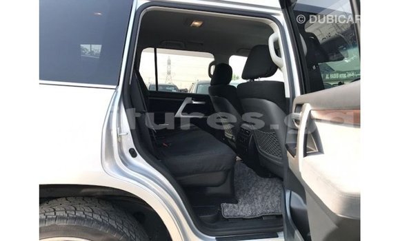 Buy Import Toyota Land Cruiser Other Car in Import - Dubai in Estuary Buy Import Toyota Land Cruiser Other Car in Import - Dubai in Estuary